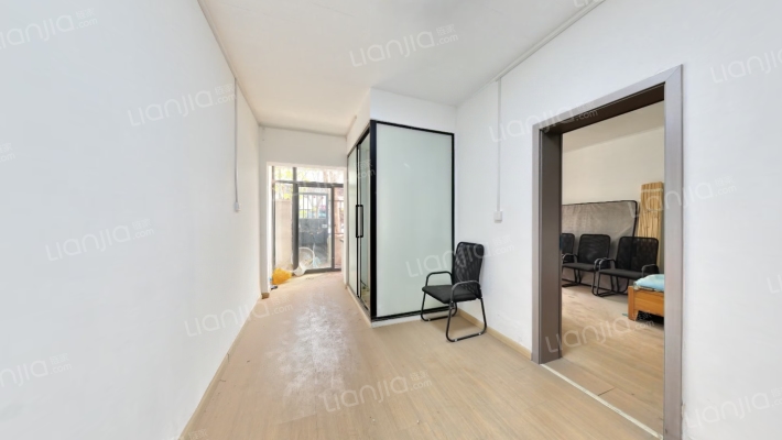 伊河路4号院二手房实景图