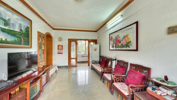 白云山化学制药厂宿舍二手房实景图