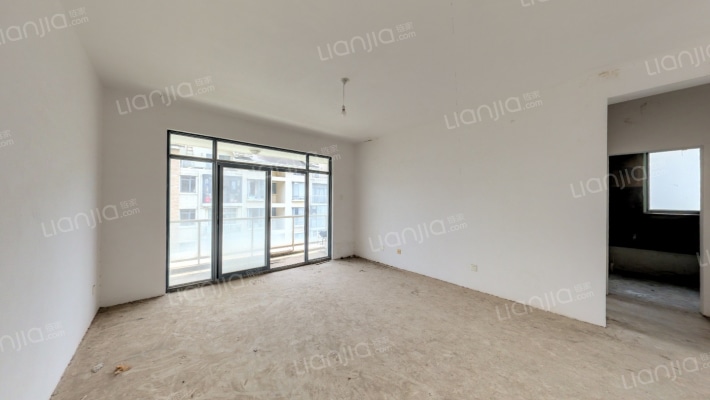 滇池卫城蓝湾二手房实景图