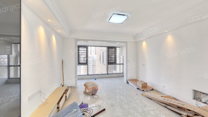 荣盛岳麓峰景二手房实景图