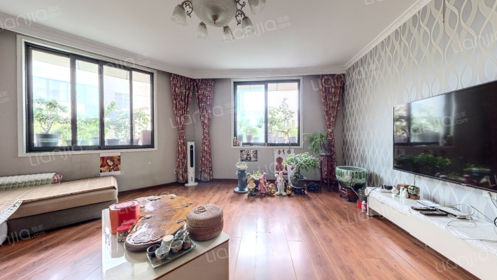 世发家园二手房实景图