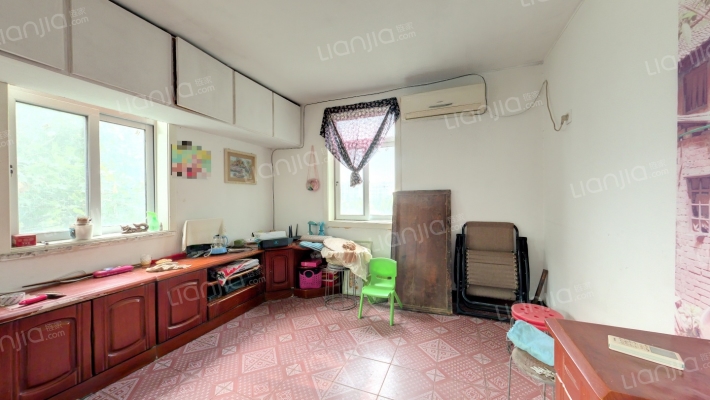 王场新村二手房实景图