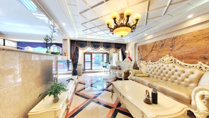 保利拉菲公馆A区二手房实景图