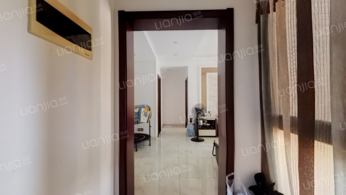 滨水翡丽城一期二手房实景图