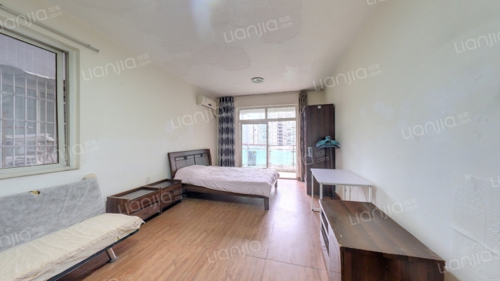 兴元绿洲一期二手房实景图