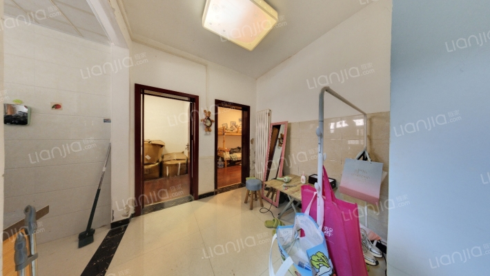 保全街7-31号院二手房实景图