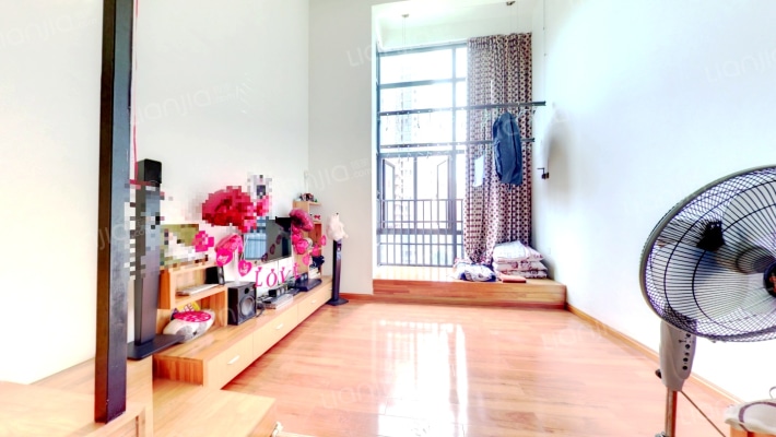 MOCO荣和摩客社区二手房实景图