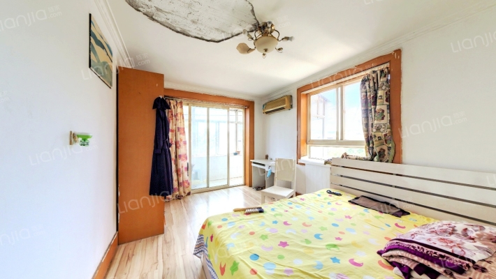 白春街二手房实景图