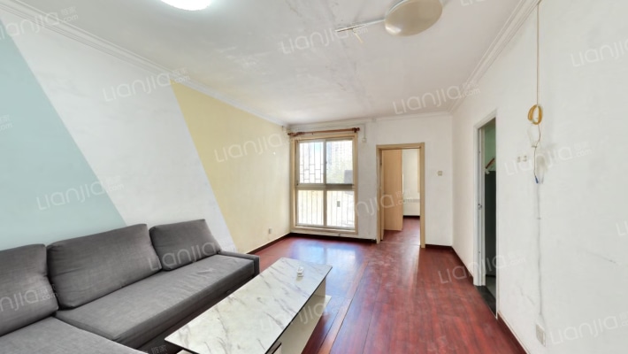 南湖中园一区二手房实景图