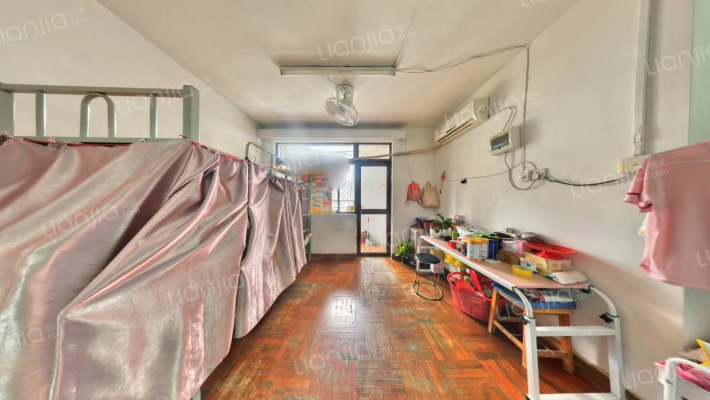 嘉宾花园二手房实景图