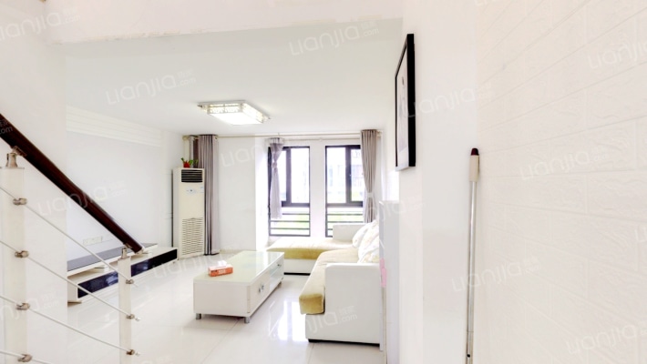 东景国际二手房实景图