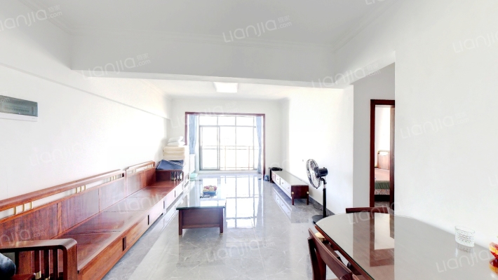 北部湾国际公馆二手房实景图