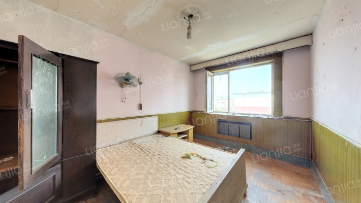 工属里二手房实景图