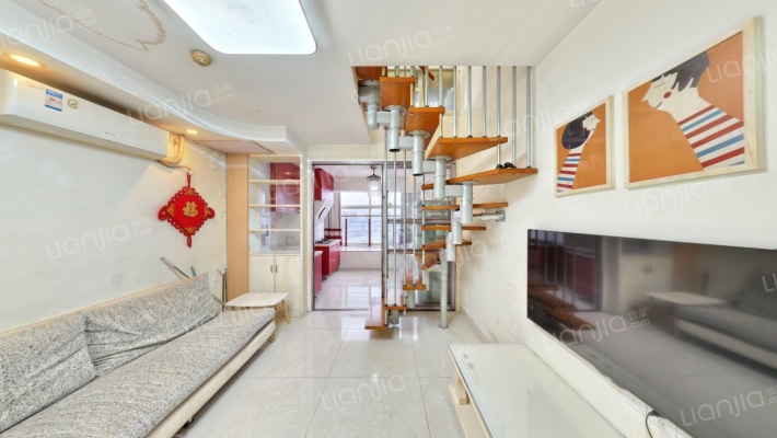 金色LOFT二手房实景图