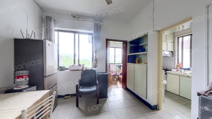 越秀南路520弄二手房实景图