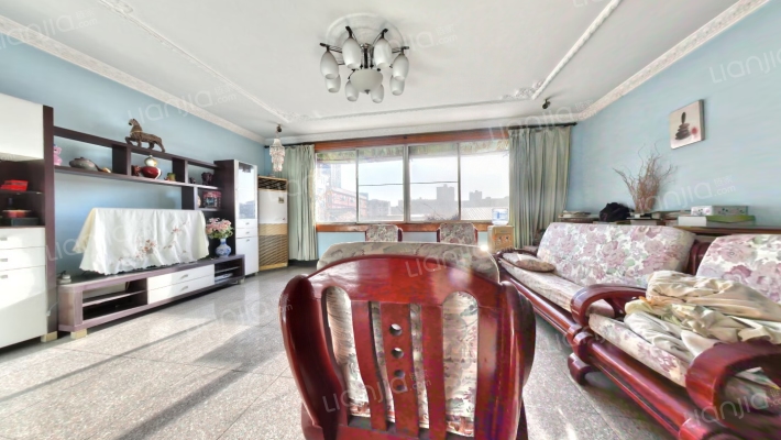 华山北路136号二手房实景图