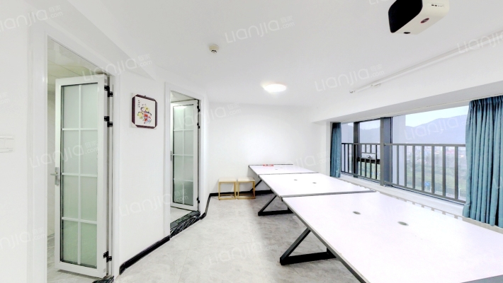 万科广场大都荟二手房实景图