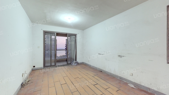 世茂江滨花园峻景湾二手房实景图