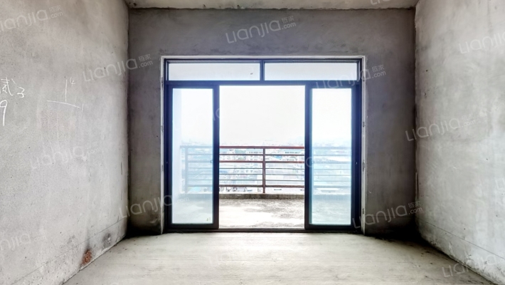 西湖苑小区二手房实景图