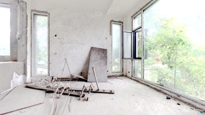 岚山别墅二手房实景图