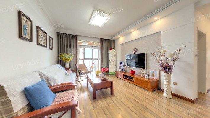 人盛钻石公寓二手房实景图