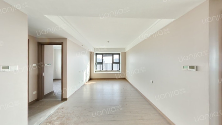 龙湖水晶郦城二手房实景图