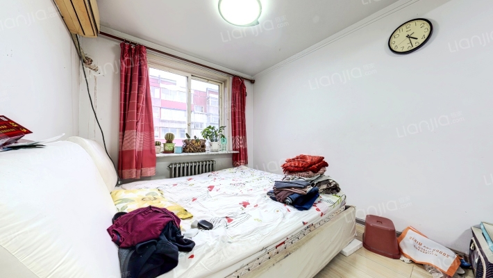 佳富公寓二手房实景图