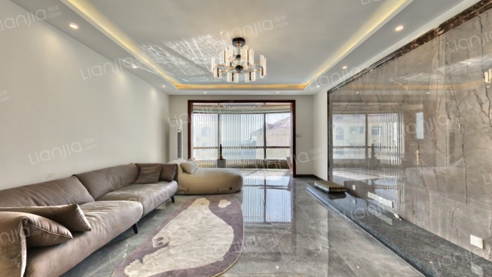 亚麦山庄二手房实景图