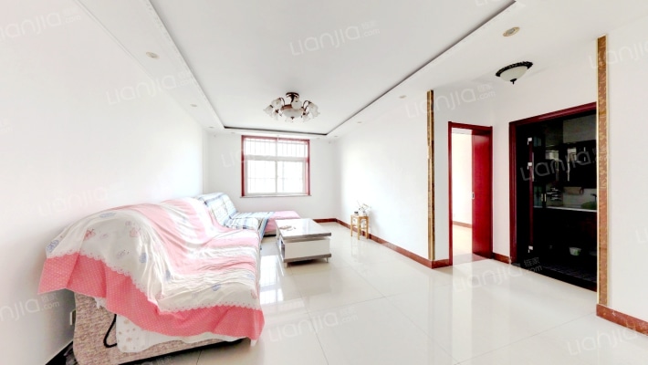 三三公寓二手房实景图