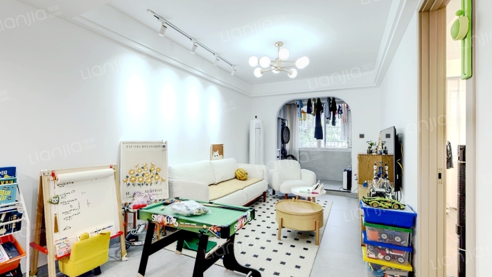 育秀园二手房实景图