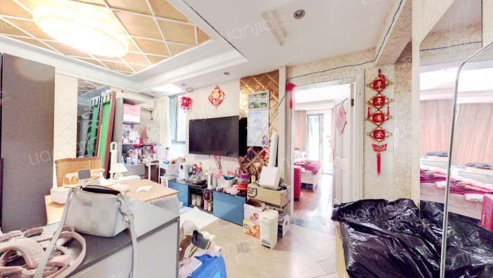 西郊美德苑二手房实景图