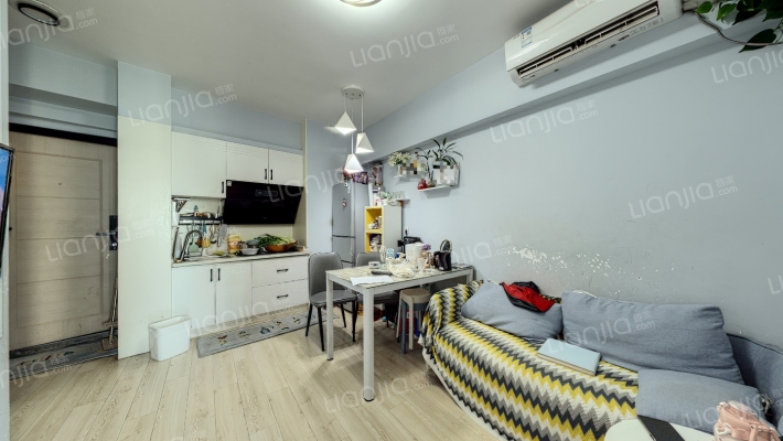 野风现代之窗二手房实景图