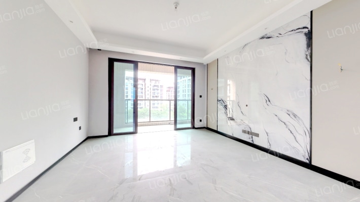 荣融雍泽公馆二手房实景图