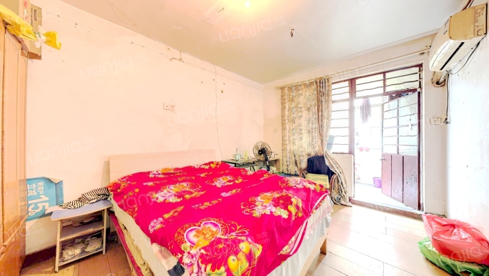 进香河10-16（双号）二手房实景图