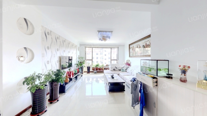 龙泰檀香苑二期二手房实景图