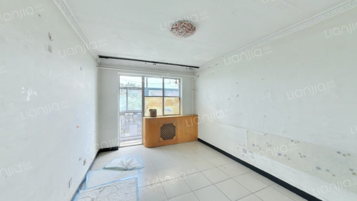 建欣苑三里二手房实景图