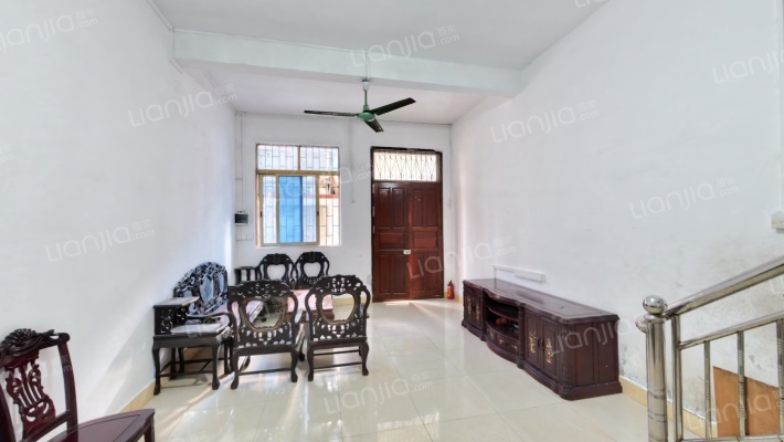 涌口街乐华坊二手房实景图