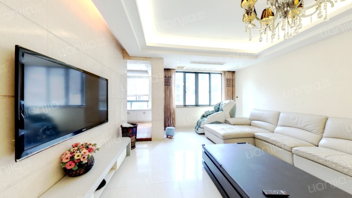 水岸华庭二手房实景图