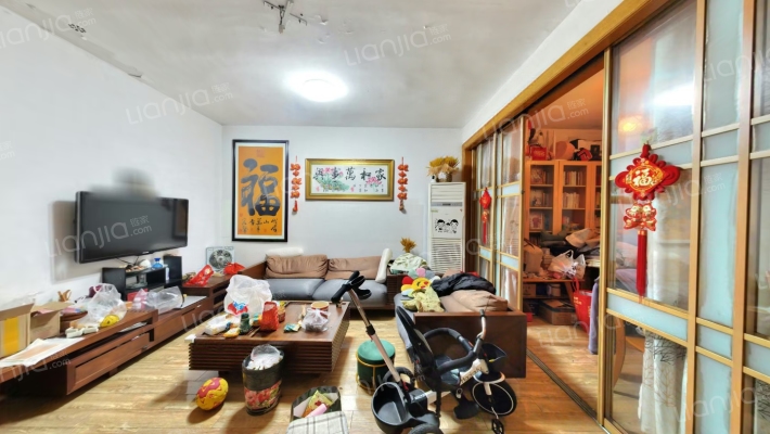 绣衣新村南区二手房实景图