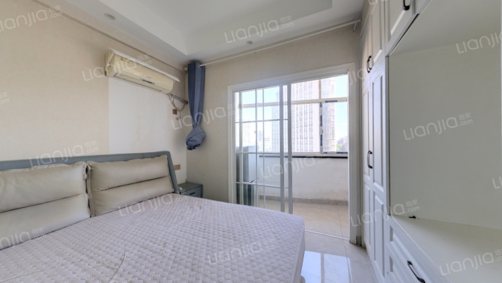 时代广场二手房实景图