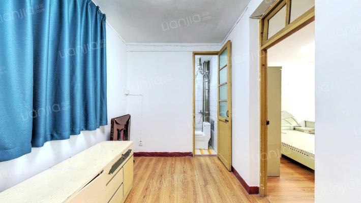 三塑宿舍二手房实景图