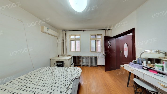 魁华里二手房实景图