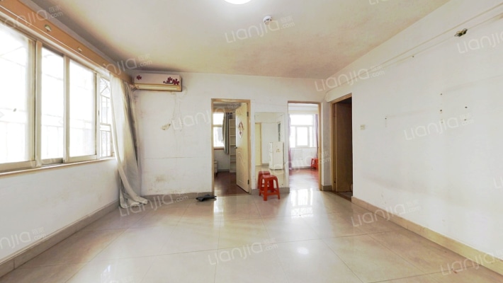 荣兴大厦二手房实景图