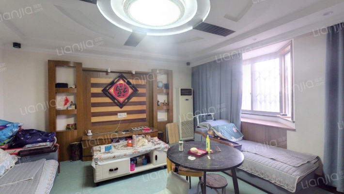 万峰公寓楼小区二手房实景图