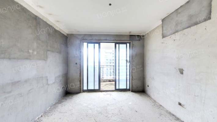 绿地海长流三期二手房实景图