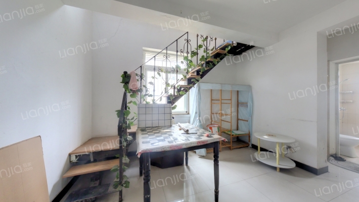 绿怡居西区二手房实景图