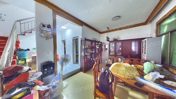 庆丰路花苑新村二手房实景图