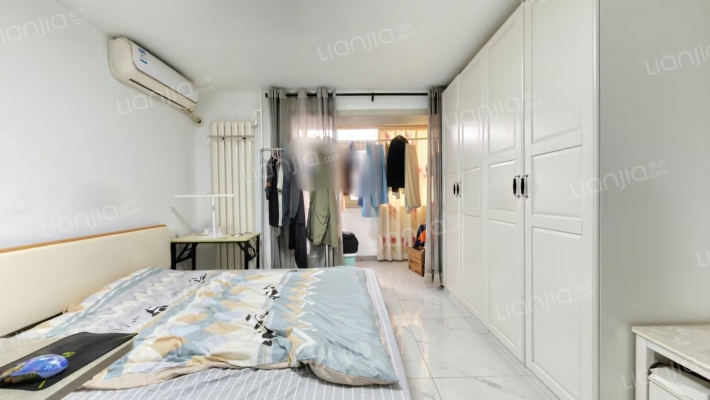 青塔西里4号院二手房实景图