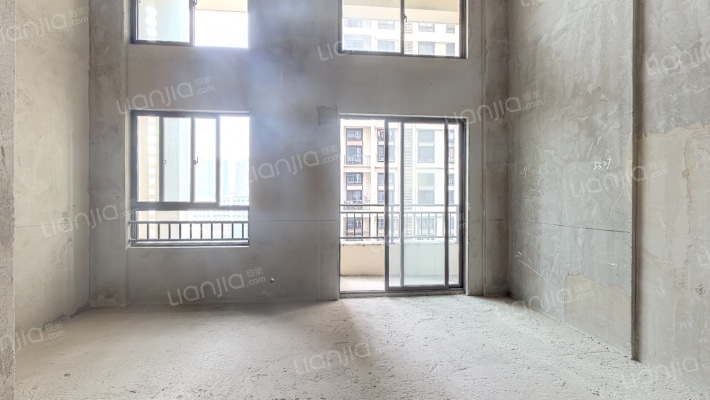 中梁柏仕公馆二手房实景图