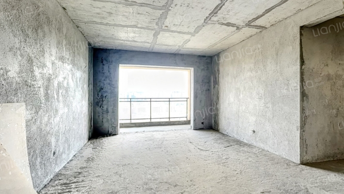 金磊凤凰山二手房实景图